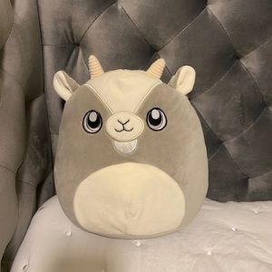 8” Walker the Goat Squishmallow